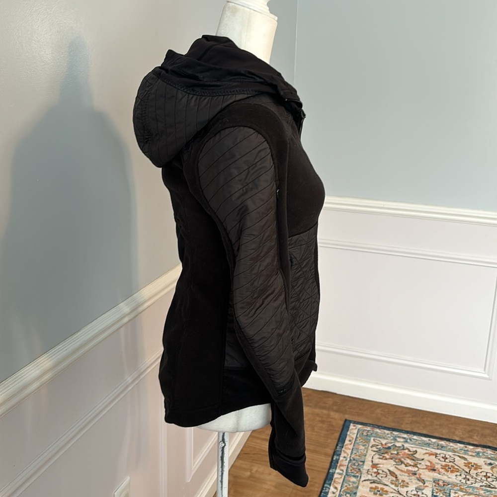 Lululemon Fleecy Keen Jacket Black Size 4 Fleece Activewear Outerwear Workout - Picture 7 of 11